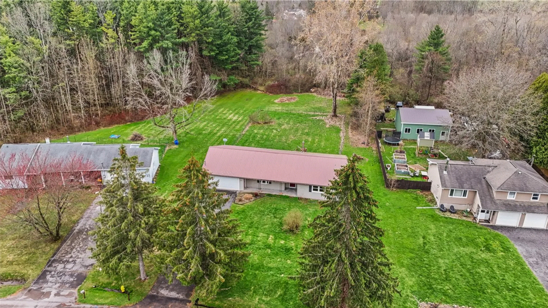 Property at 5154 Deliverance Avenue, Williamson, NY 14505 4