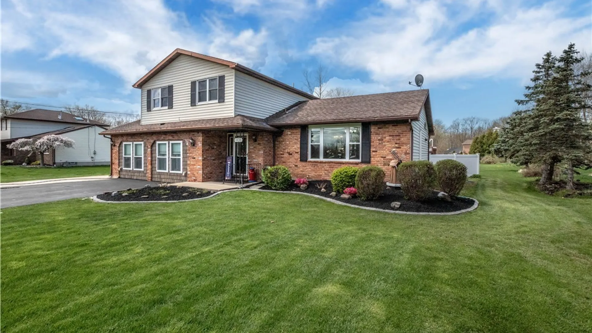 Property at 4430 Creek Road, Lewiston, NY 14092 2