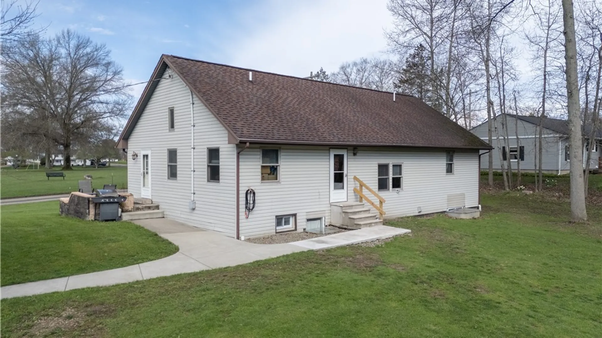 Property at 31 Hughes Street, Jamestown, NY 14701 4