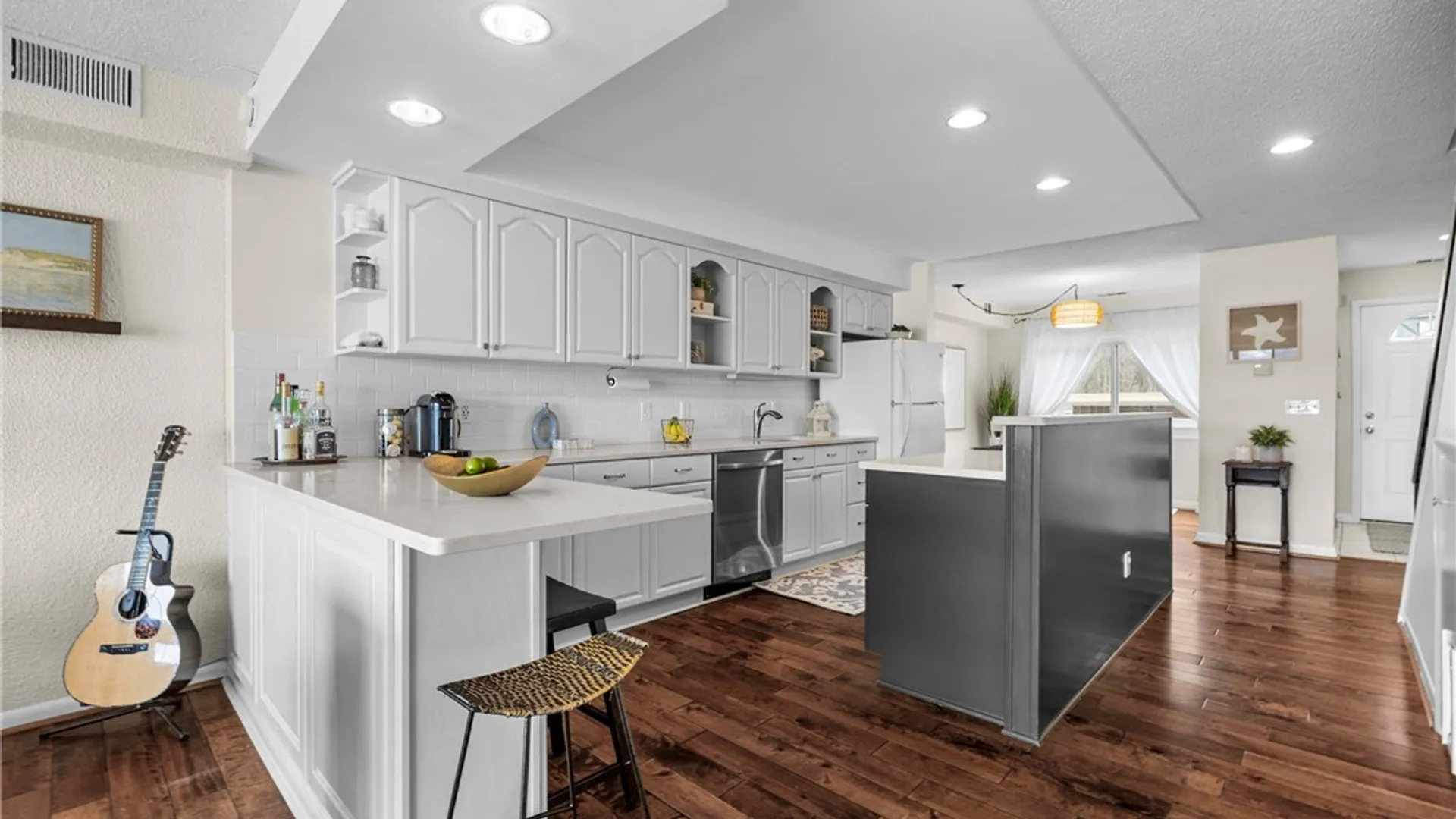 Property at 351 Bay Village Drive, Irondequoit, NY 14609 11