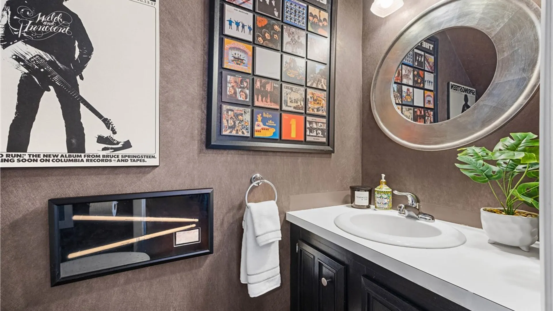 Property at 351 Bay Village Drive, Irondequoit, NY 14609 19