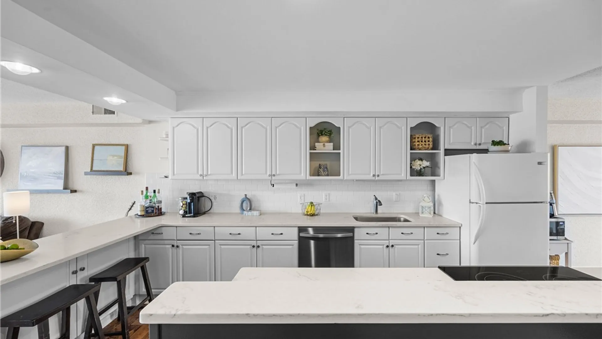 Property at 351 Bay Village Drive, Irondequoit, NY 14609 8