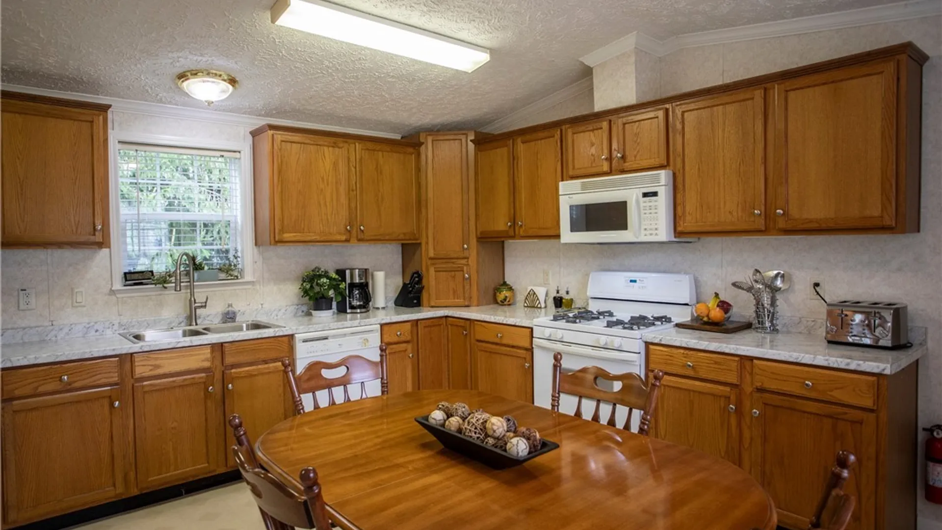 Property at 113 Green Valley Estates, Great Valley, NY 14741 3