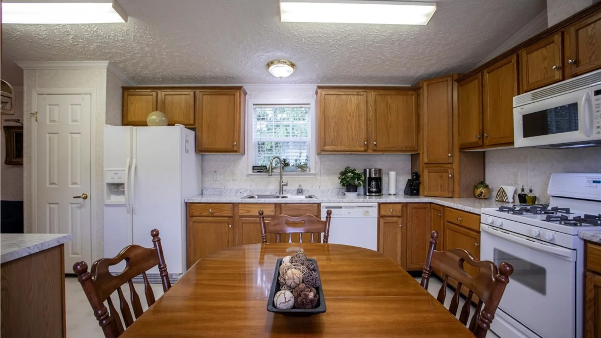 Property at 113 Green Valley Estates, Great Valley, NY 14741 4