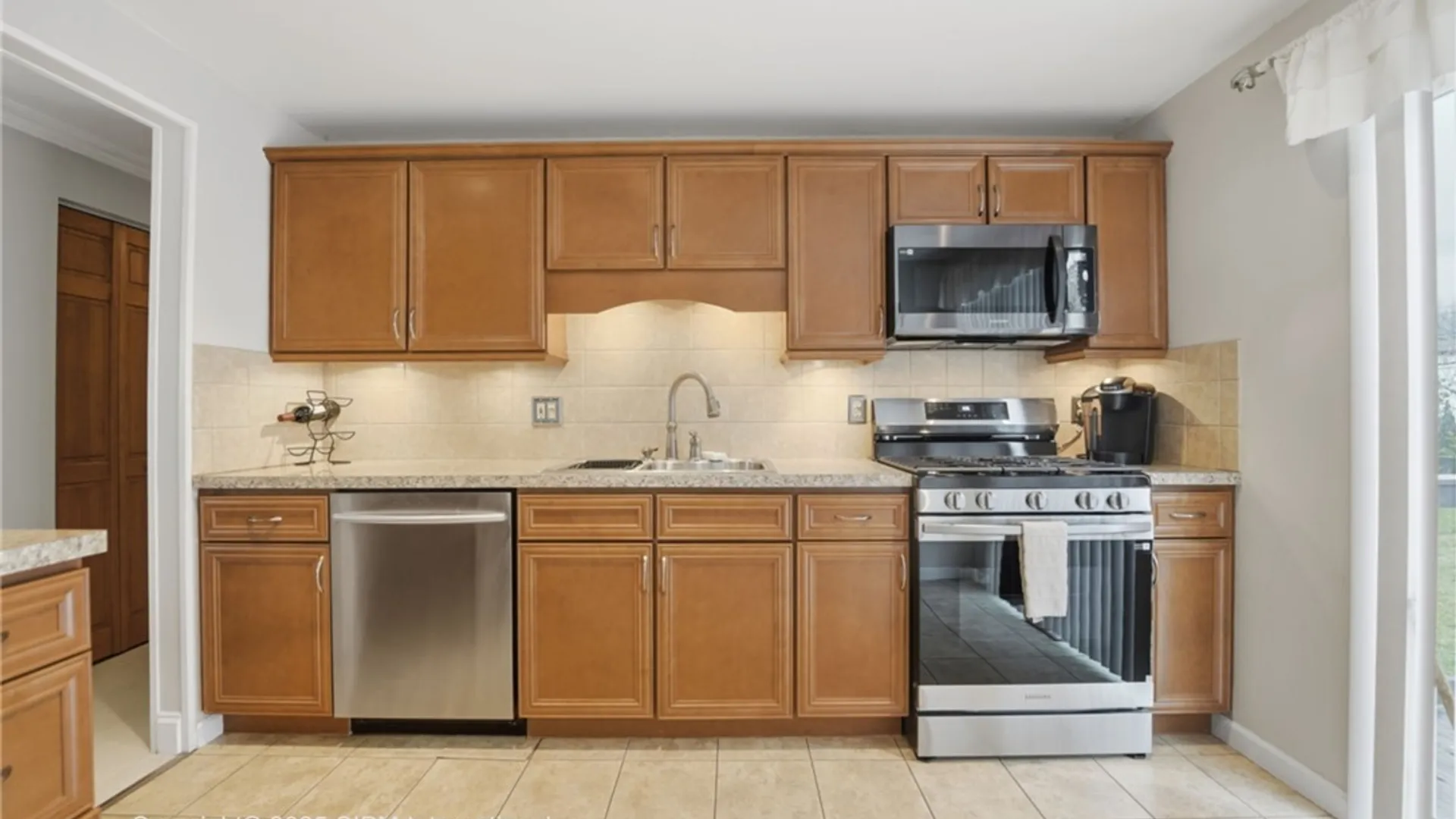 Property at 141 Fruitwood Terrace, Amherst, NY 14221 8