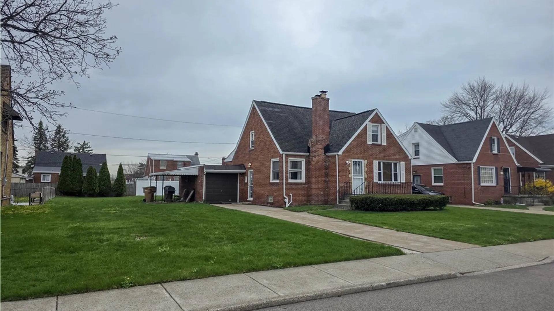 Property at 121 Cedar Road, Cheektowaga, NY 14215 4