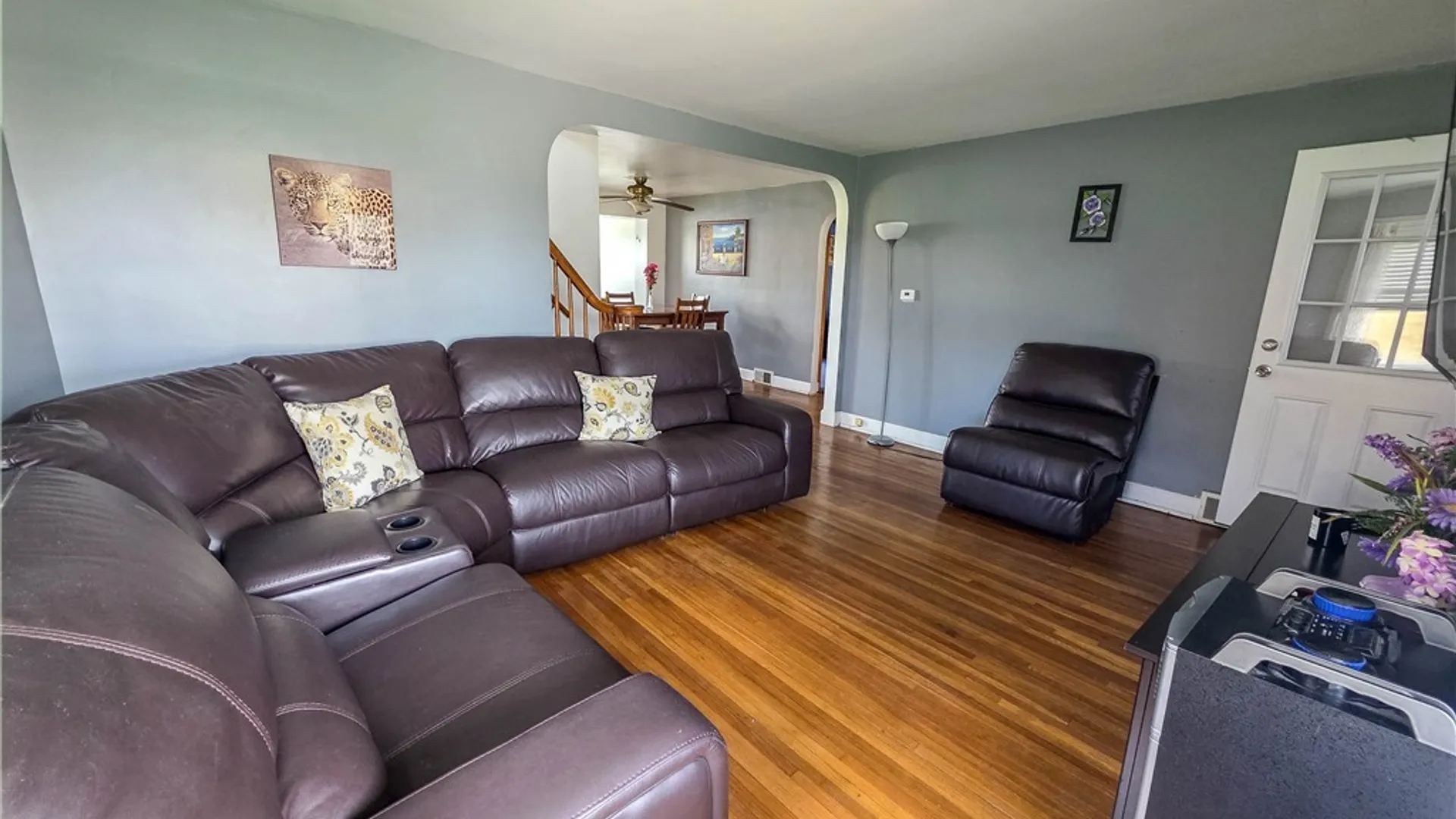 Property at 121 Cedar Road, Cheektowaga, NY 14215 9