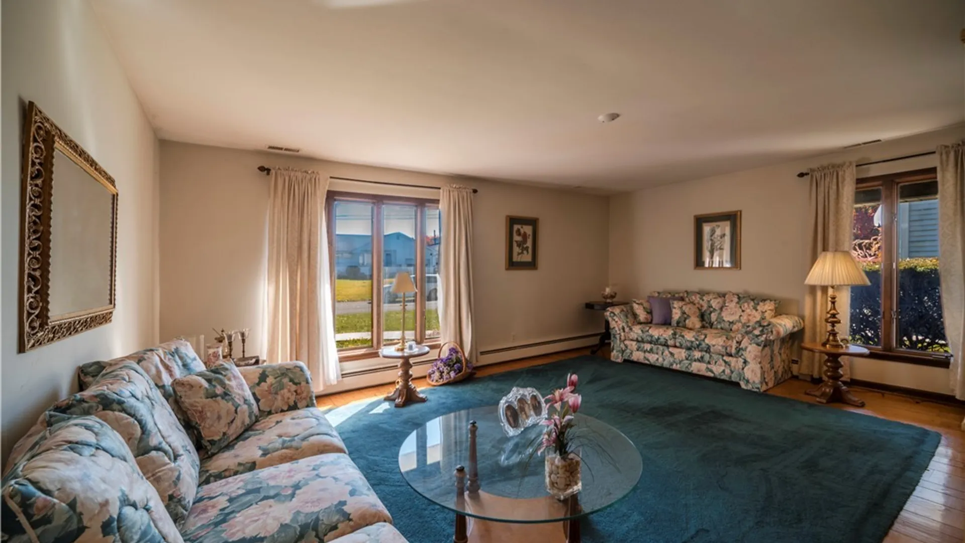 Property at 110 Bellshire Lane, Syracuse, NY 13208 10