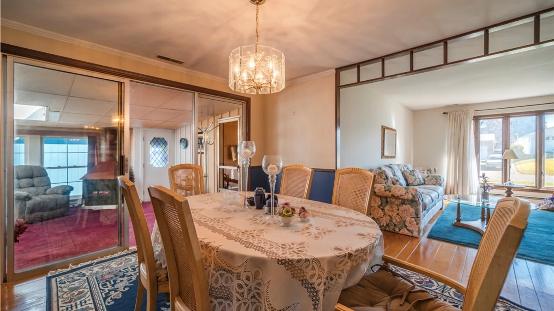 Property at 110 Bellshire Lane, Syracuse, NY 13208 13