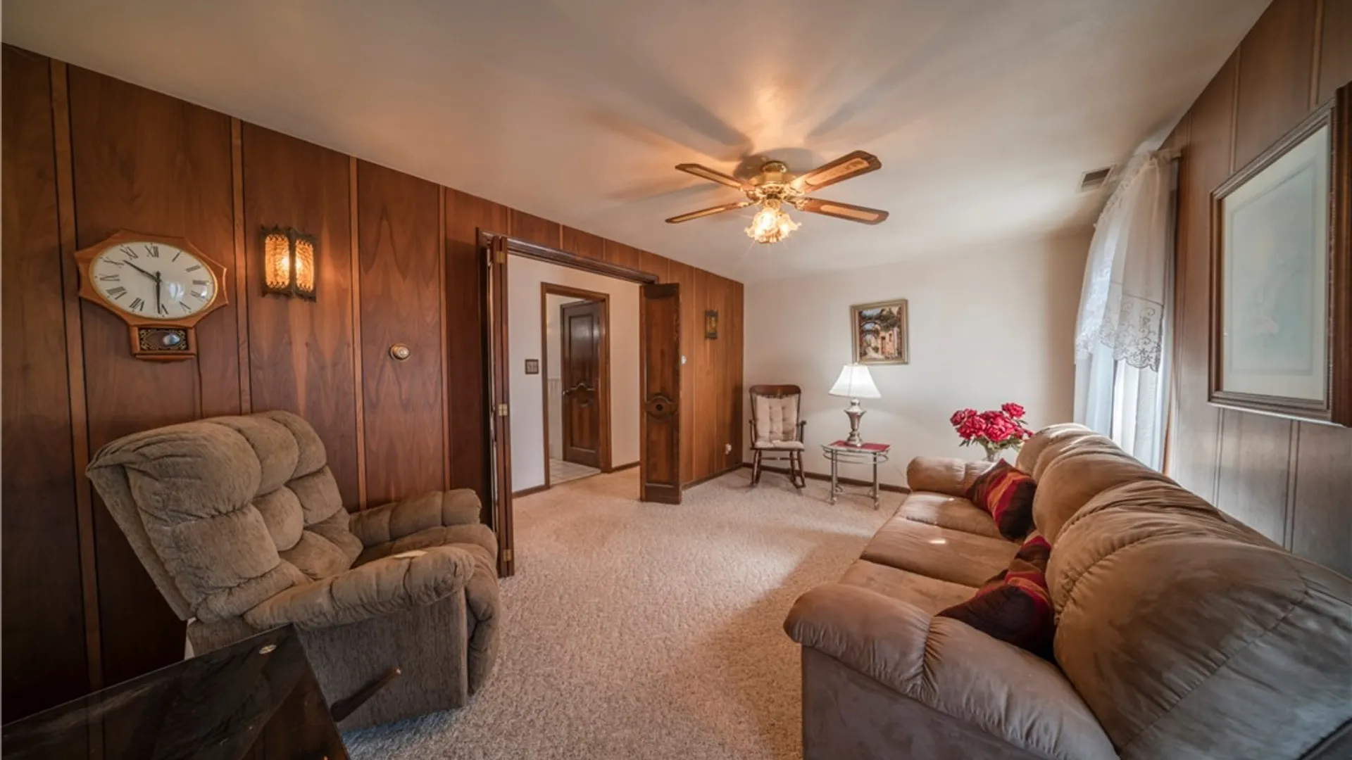 Property at 110 Bellshire Lane, Syracuse, NY 13208 33