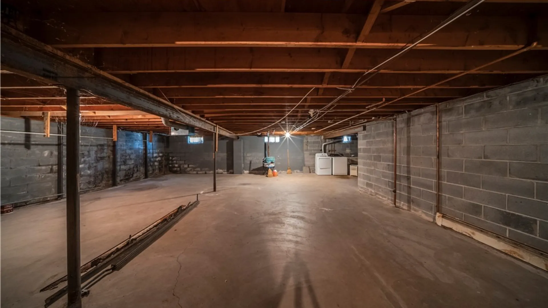 Property at 110 Bellshire Lane, Syracuse, NY 13208 37