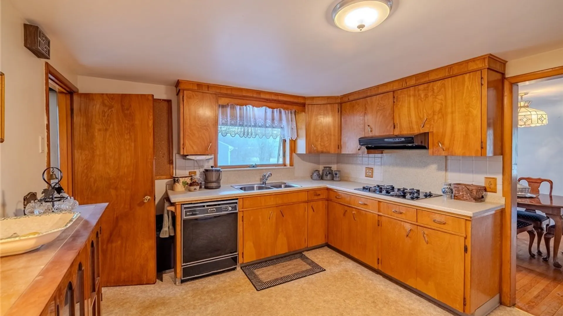 Property at 6286 Fly Road, DeWitt, NY 13057 4