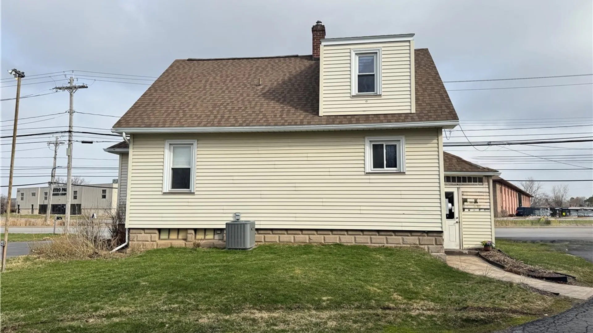 Property at 2061 Bri-Hen Town Line Road, Henrietta, NY 14623 2