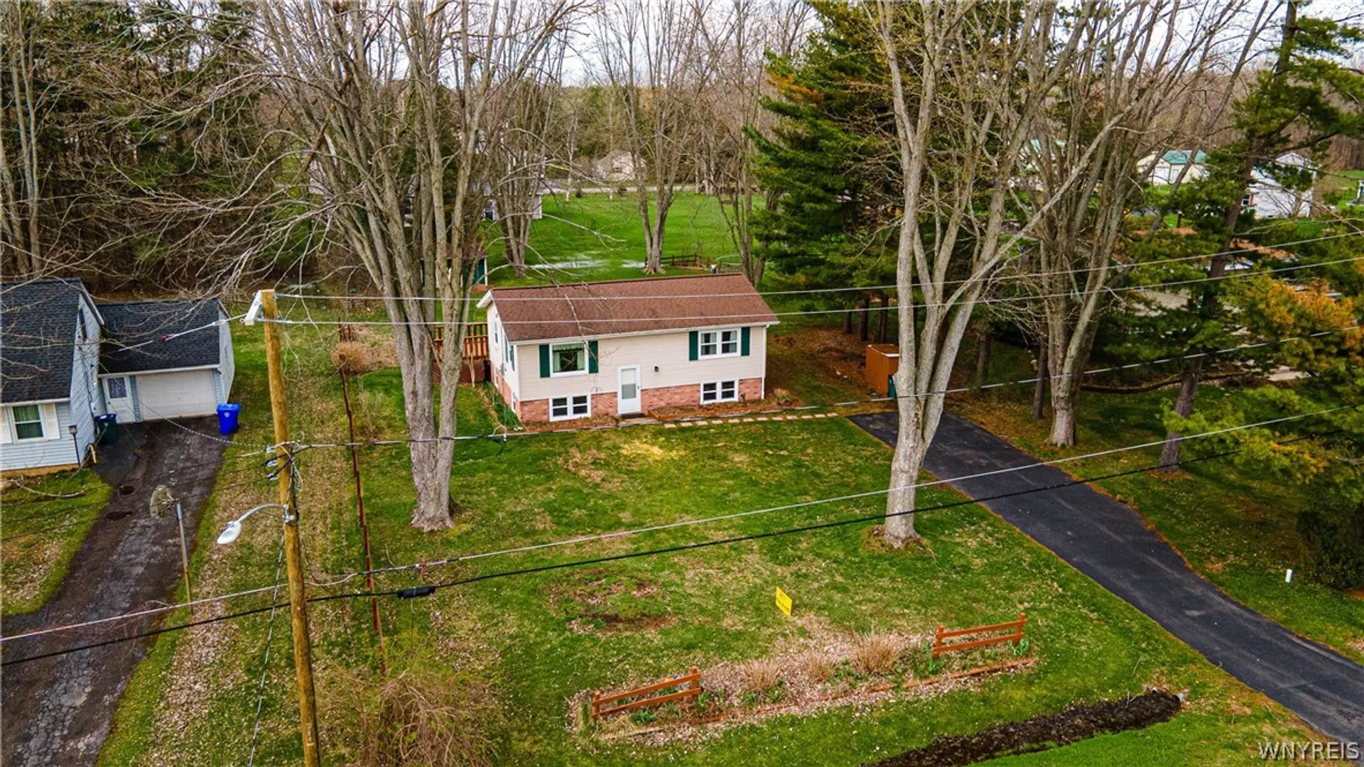 Property at 2526 Merritt Avenue, Newfane, NY 14108 2