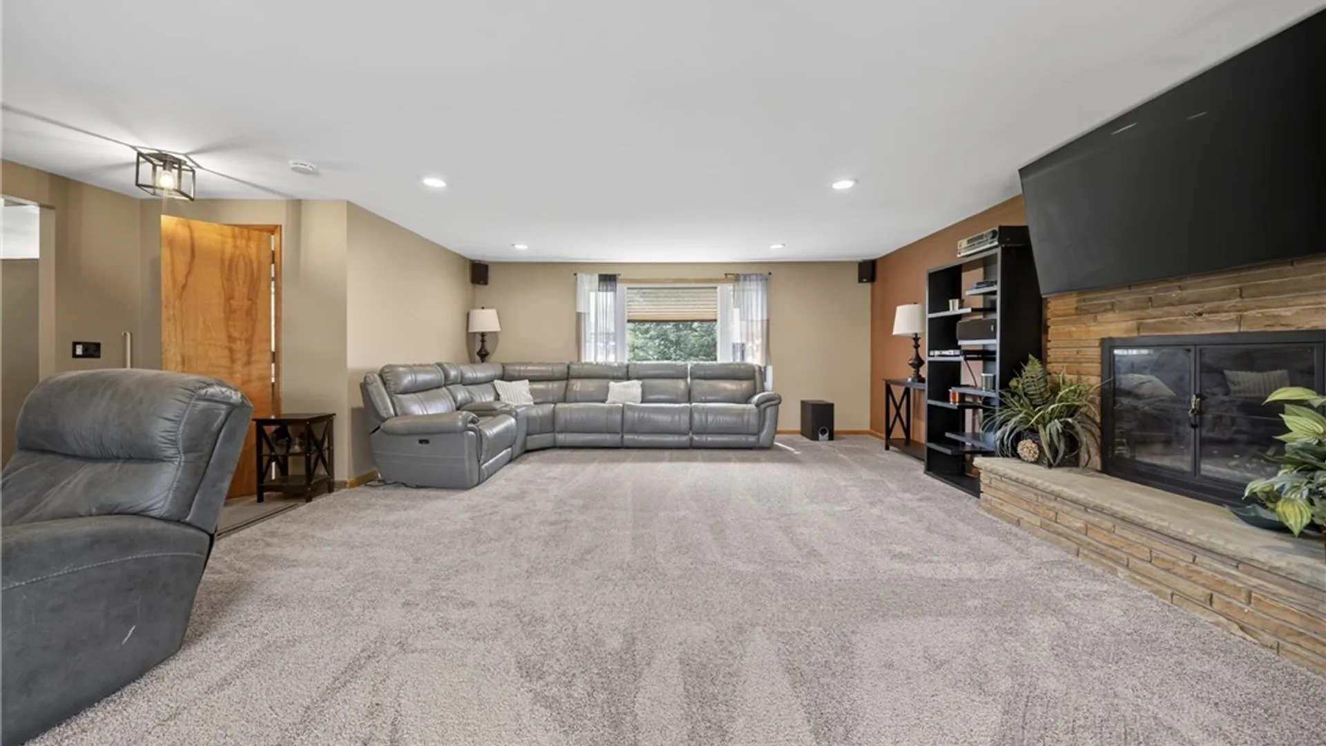 Property at 371 Beach Road, Geddes, NY 13209 18