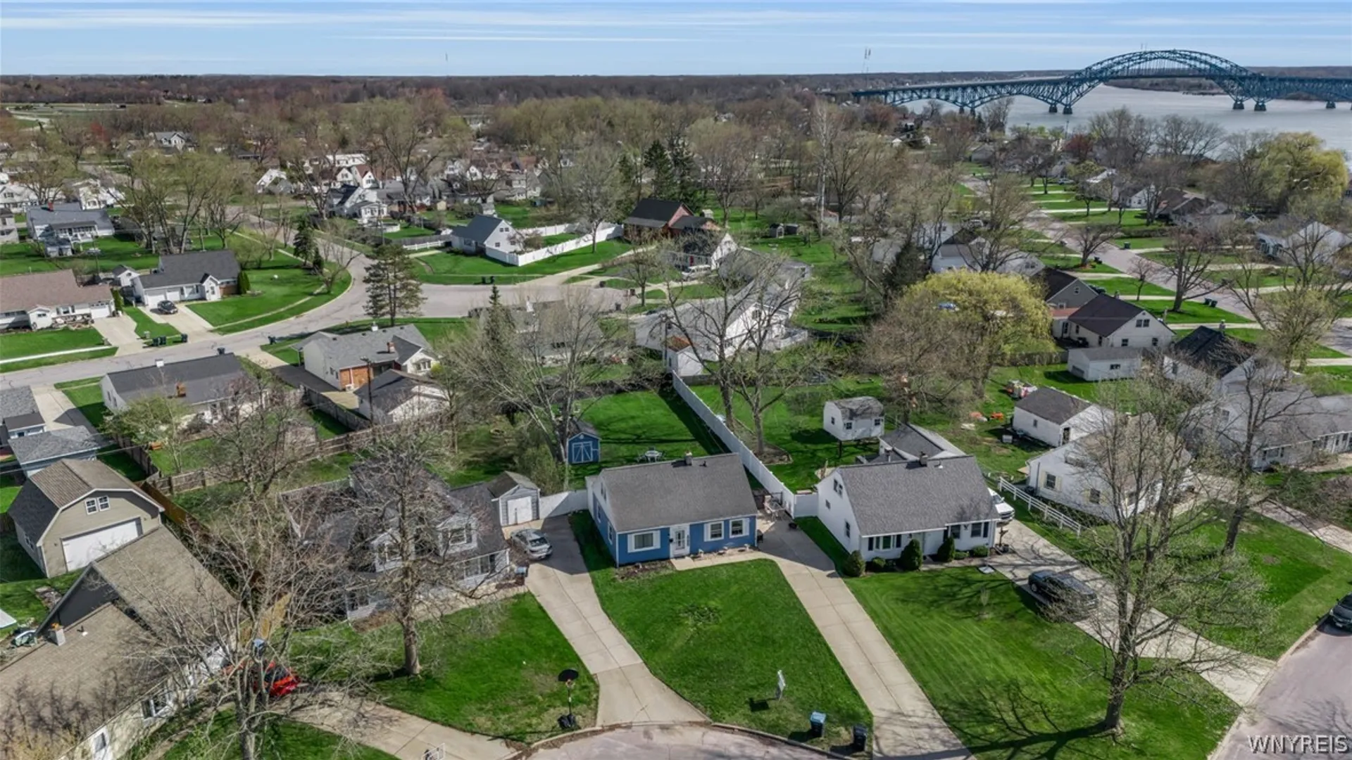 Property at 21 Schutt Court, Grand Island, NY 14072 2