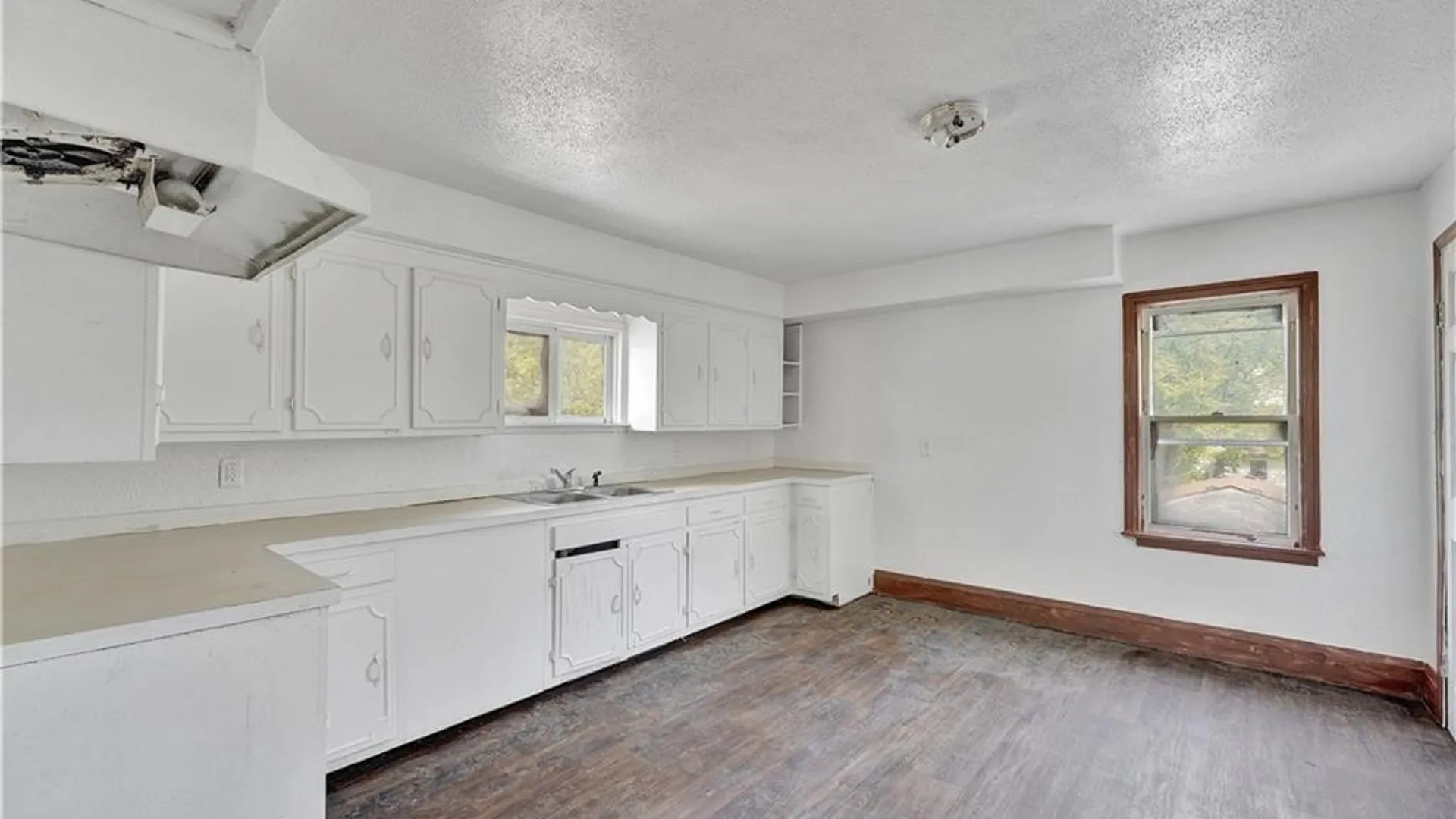 Property at 1348 Pierce Avenue, Niagara Falls, NY 14301 2