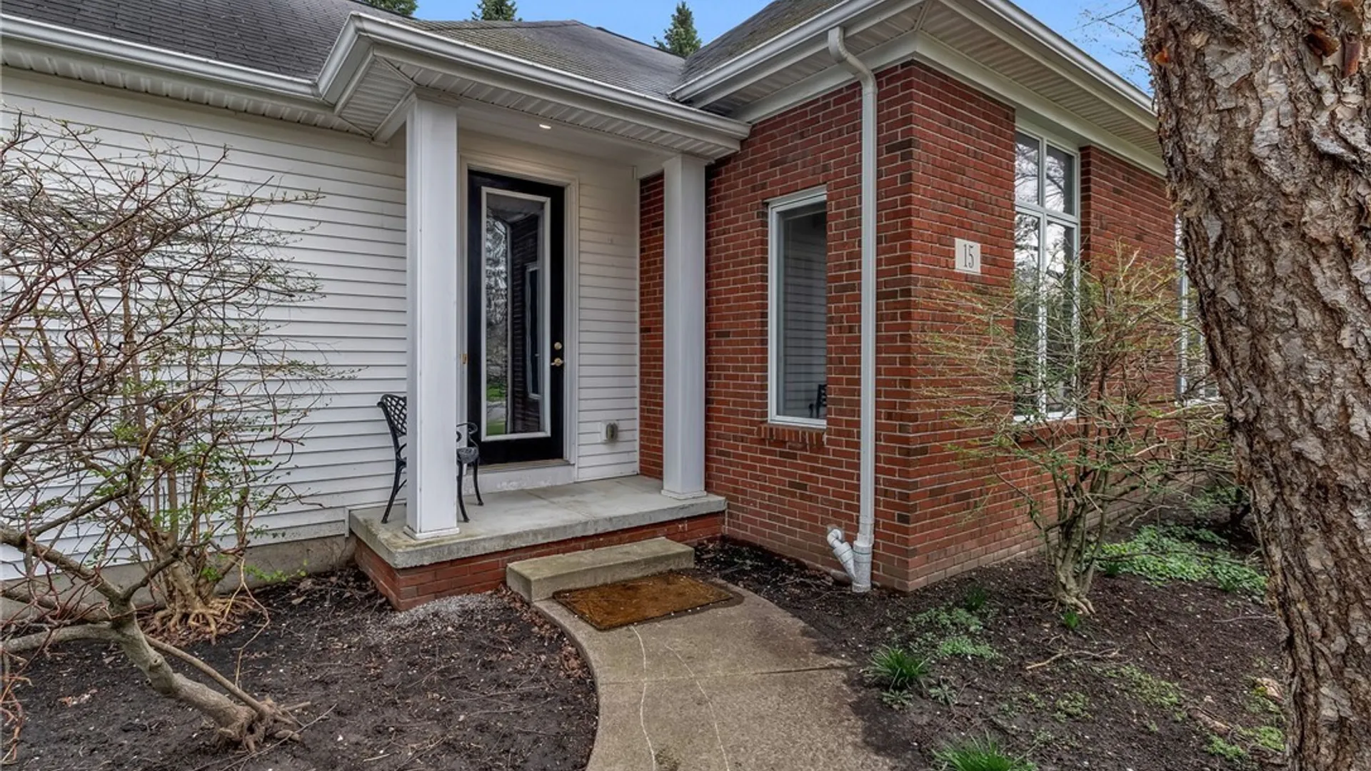 Property at 15 Brookshire Court, Amherst, NY 14051 2