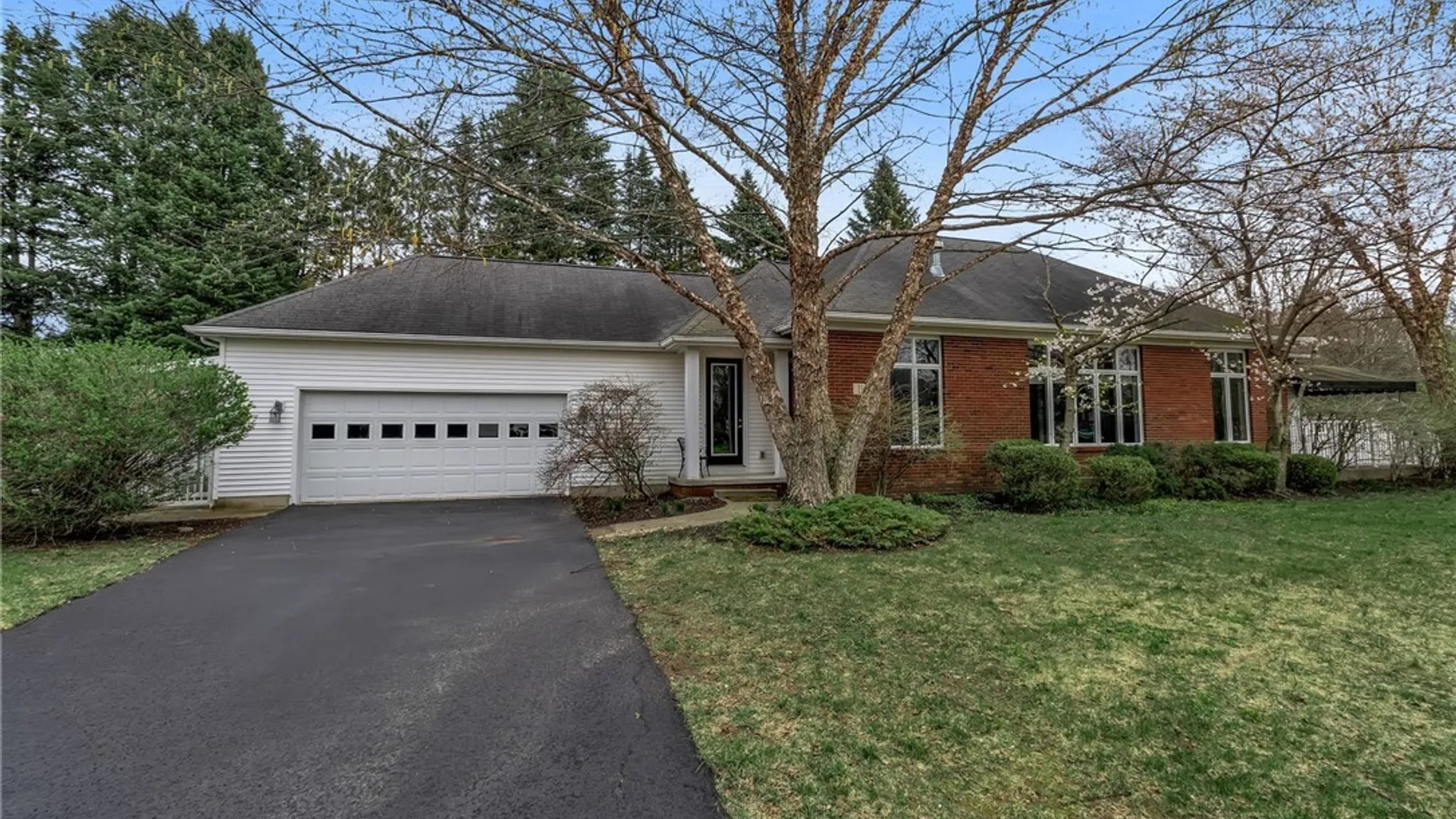 Property at 15 Brookshire Court, Amherst, NY 14051 40
