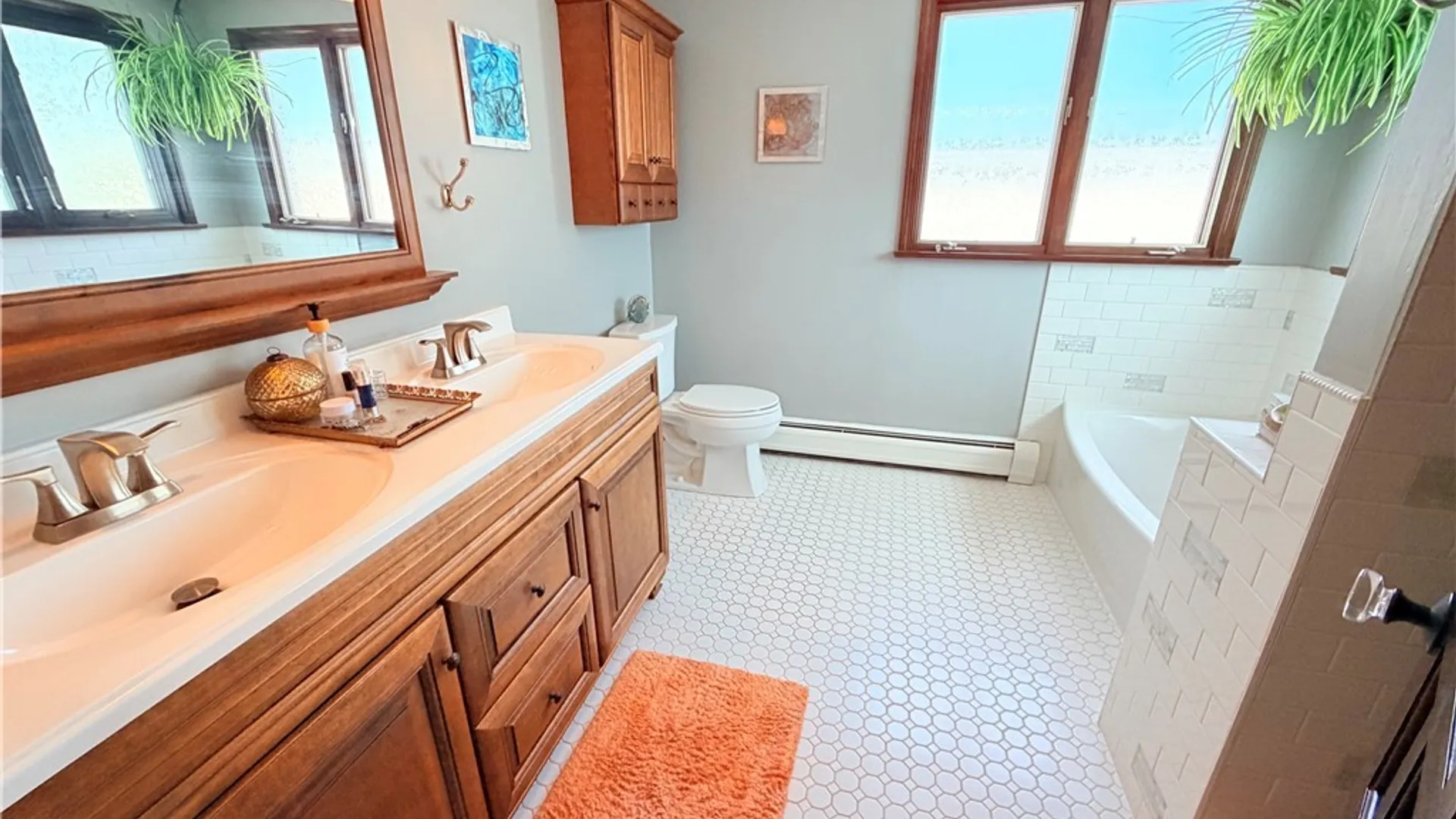 Property at 31 Shore Drive, Hamburg, NY 14219 28