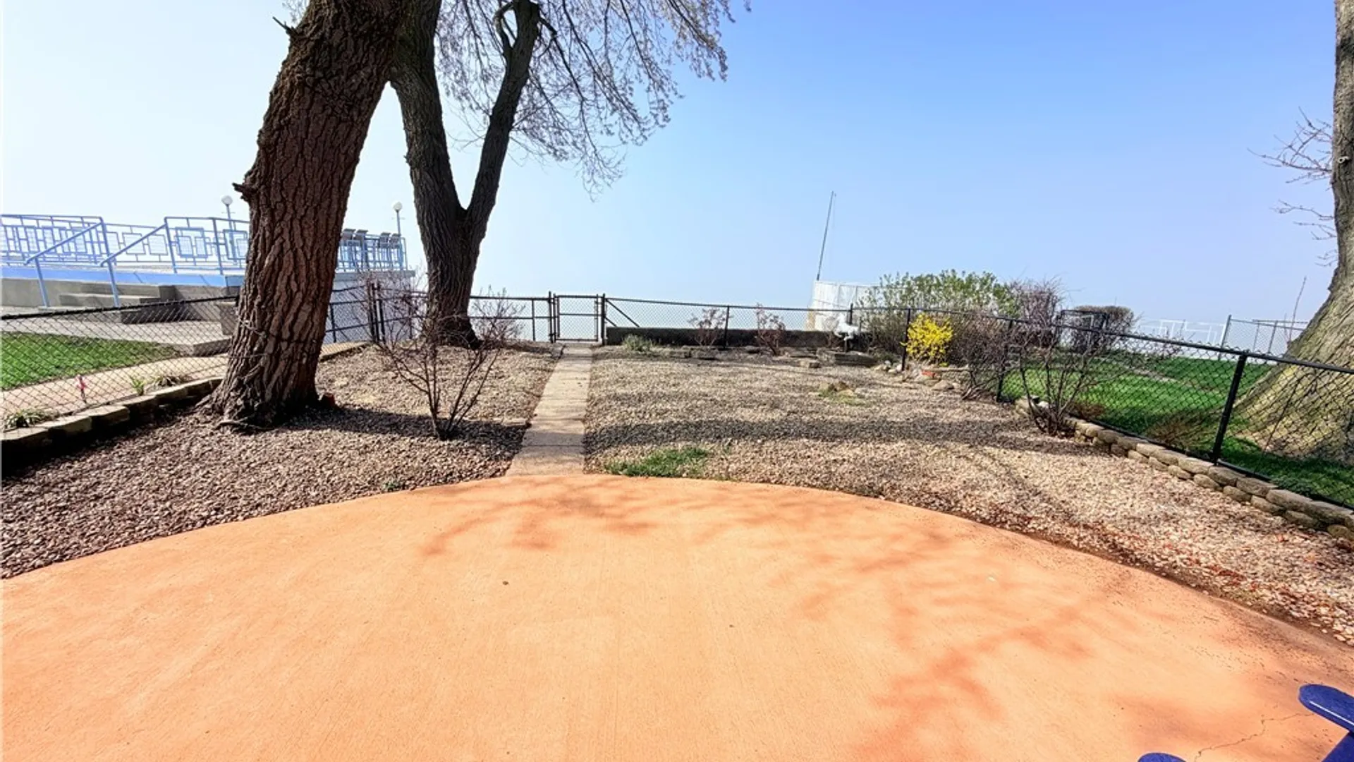 Property at 31 Shore Drive, Hamburg, NY 14219 3