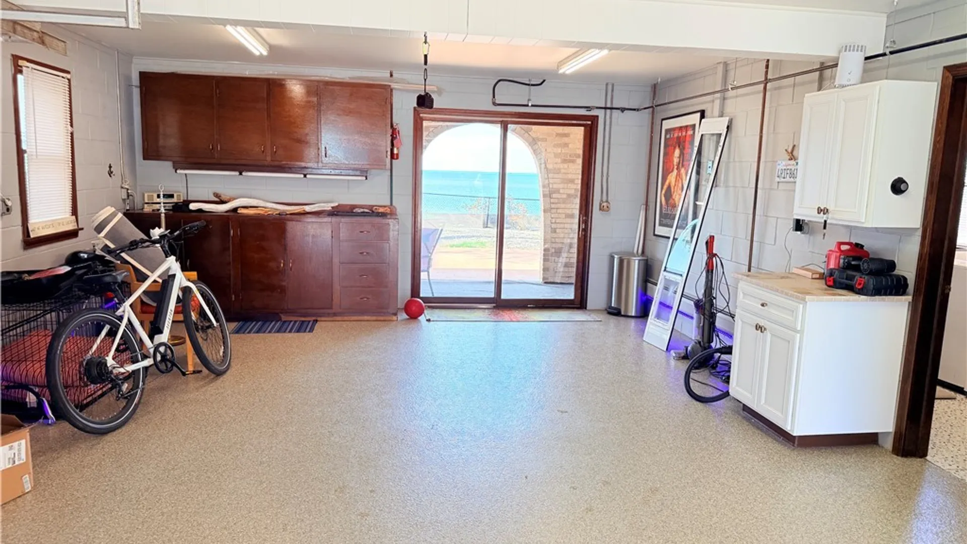 Property at 31 Shore Drive, Hamburg, NY 14219 35