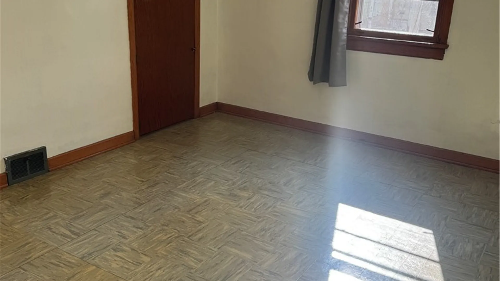 Property at 465 18th Street, Niagara Falls, NY 14303 22