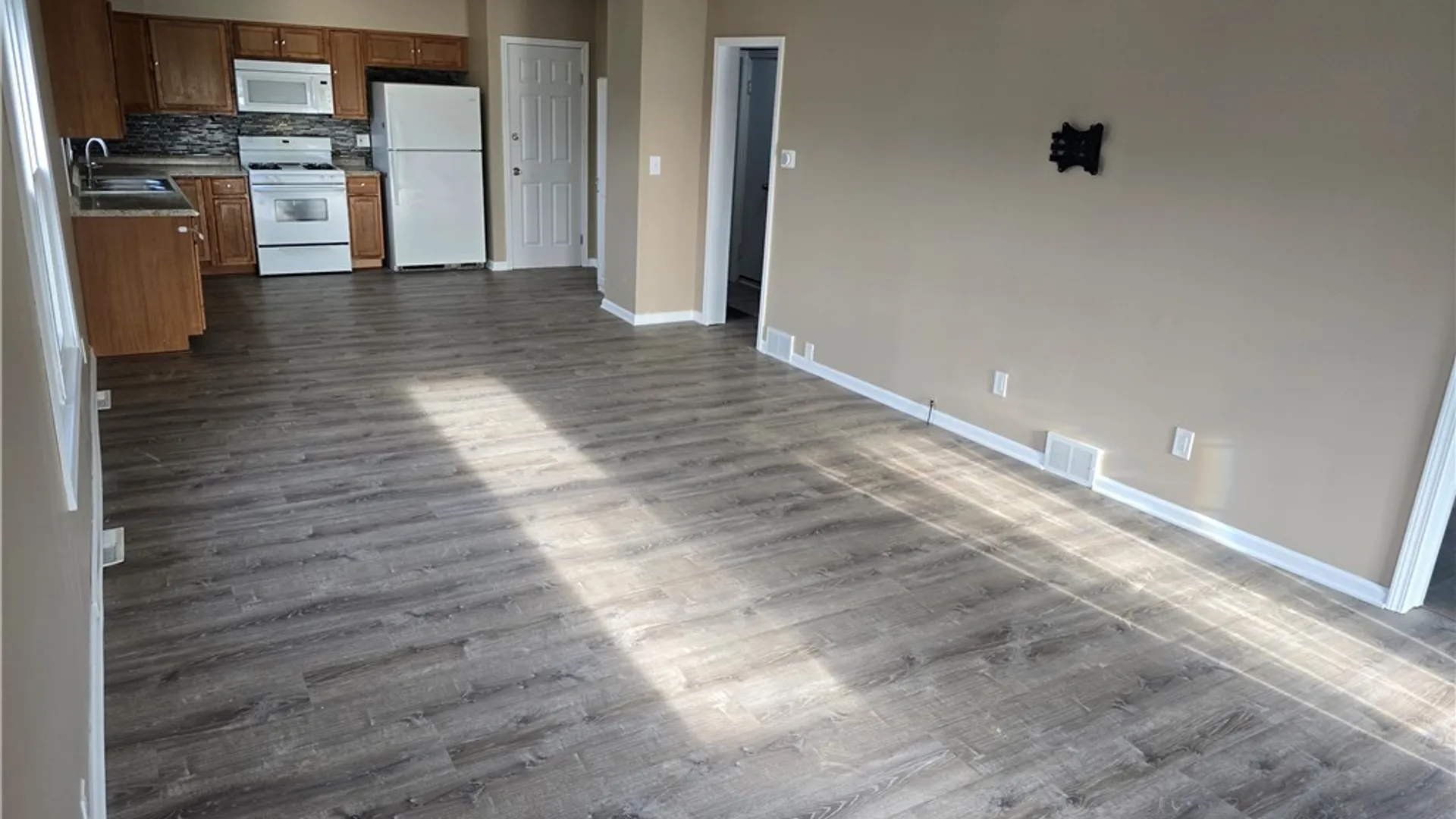 Property at 2802 Lemoyne Avenue, Salina, NY 13211 3