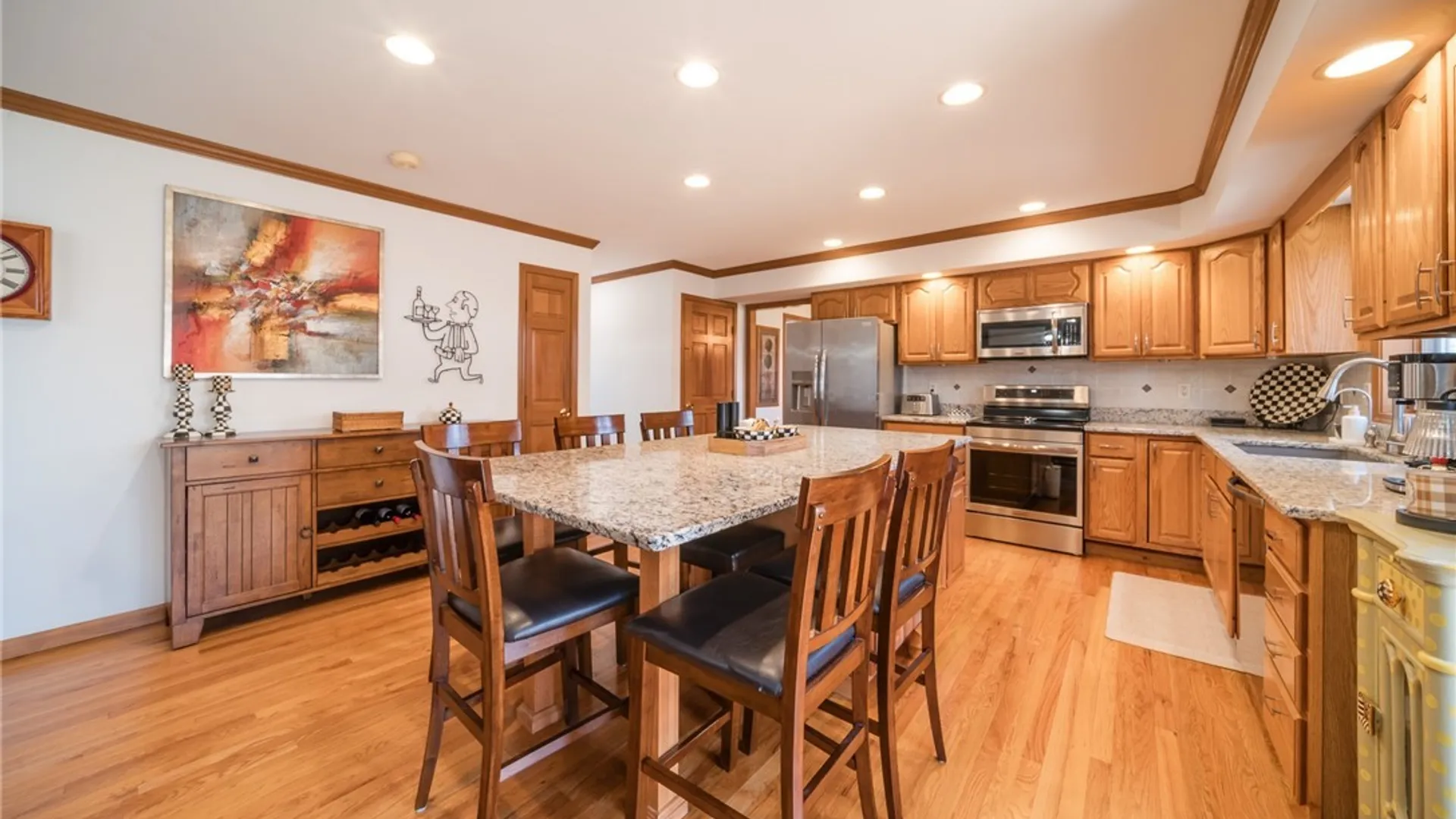 Property at 4320 Lazybrook Circle, Clay, NY 13088 10