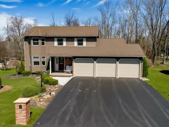 4320 Lazybrook Circle, Clay, NY 13088