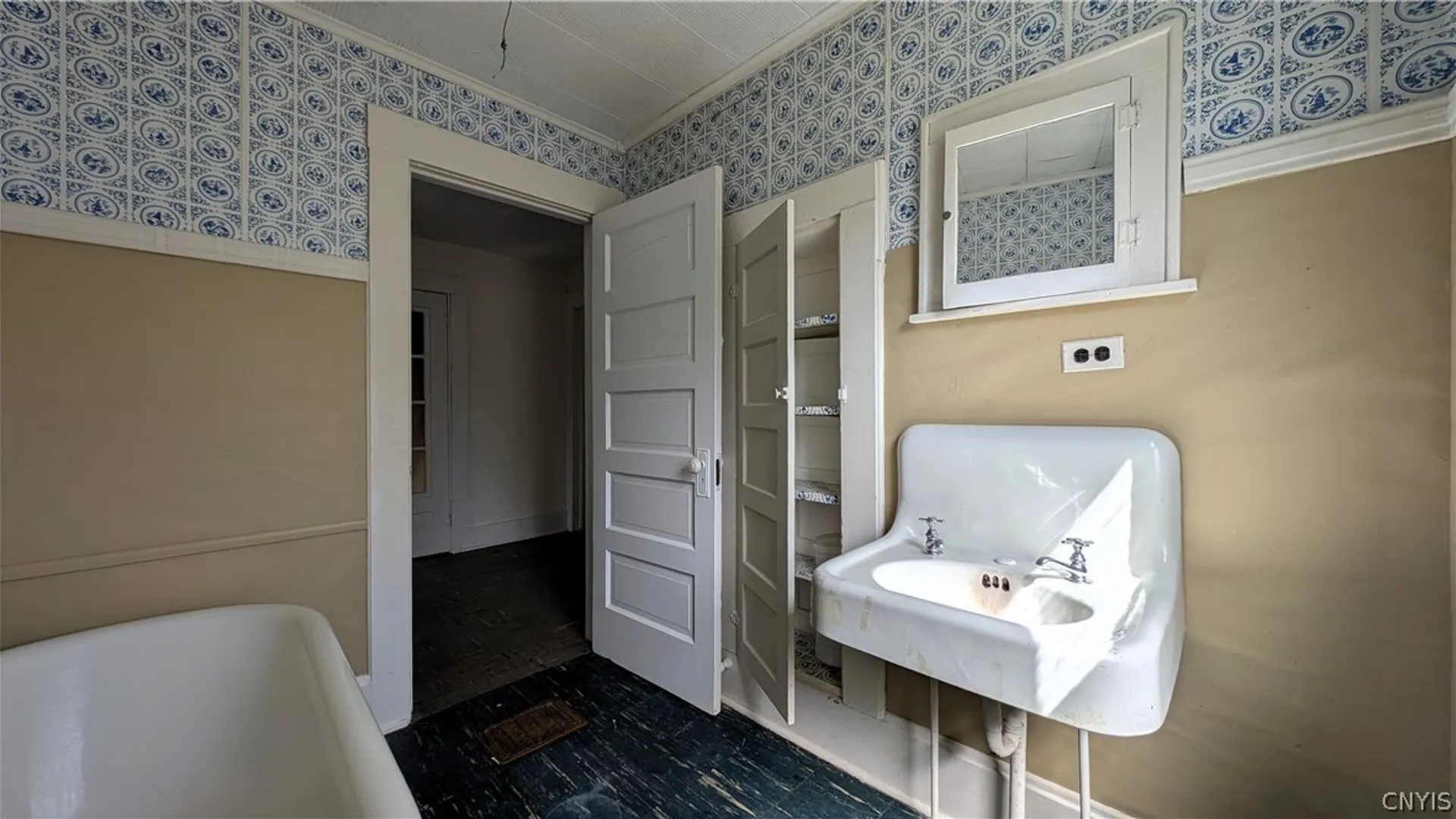 Property at 412 Edgerton Street, Manlius, NY 13116 16