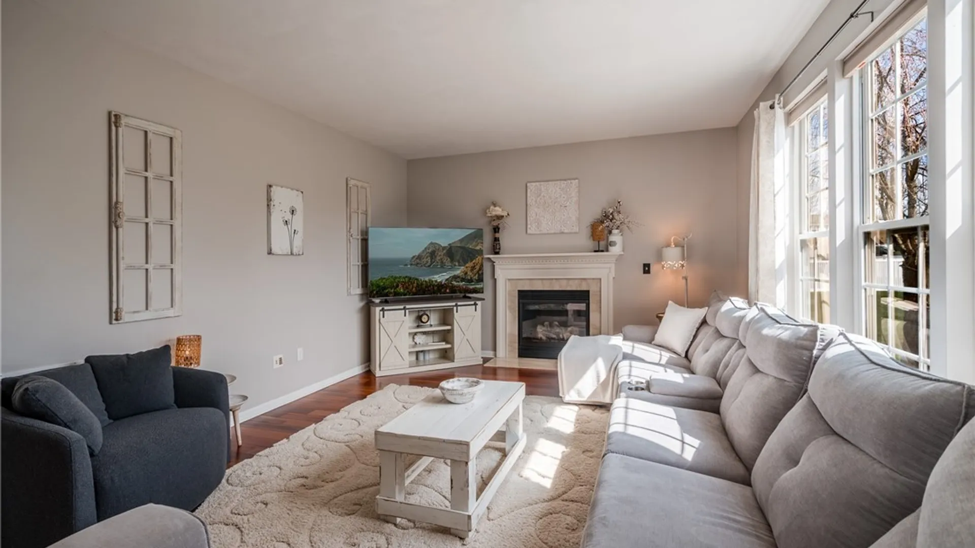 Property at 103 Goldenrod Lane, Camillus, NY 13164 14