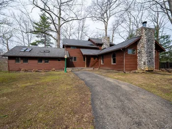 Property at 3752 Hampton Brook Drive, Hamburg, NY 14075