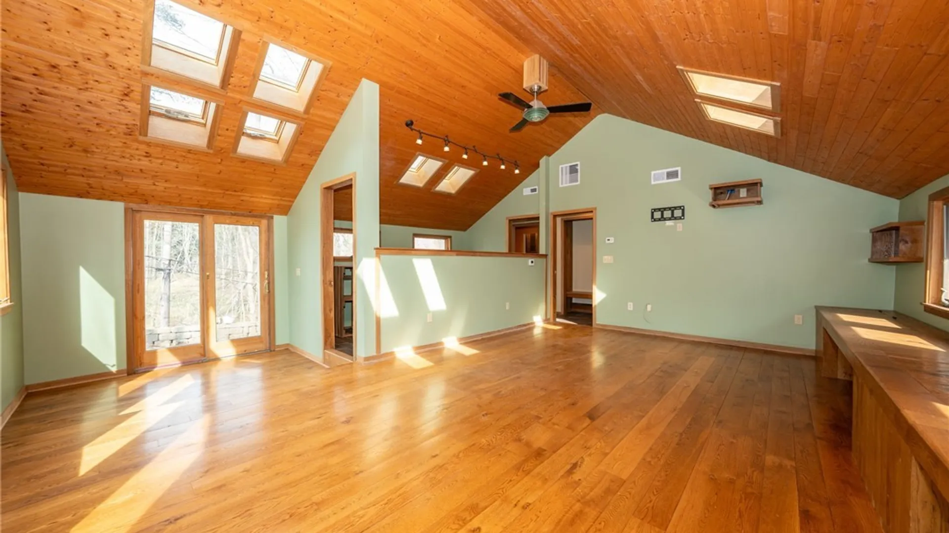 Property at 3752 Hampton Brook Drive, Hamburg, NY 14075 22