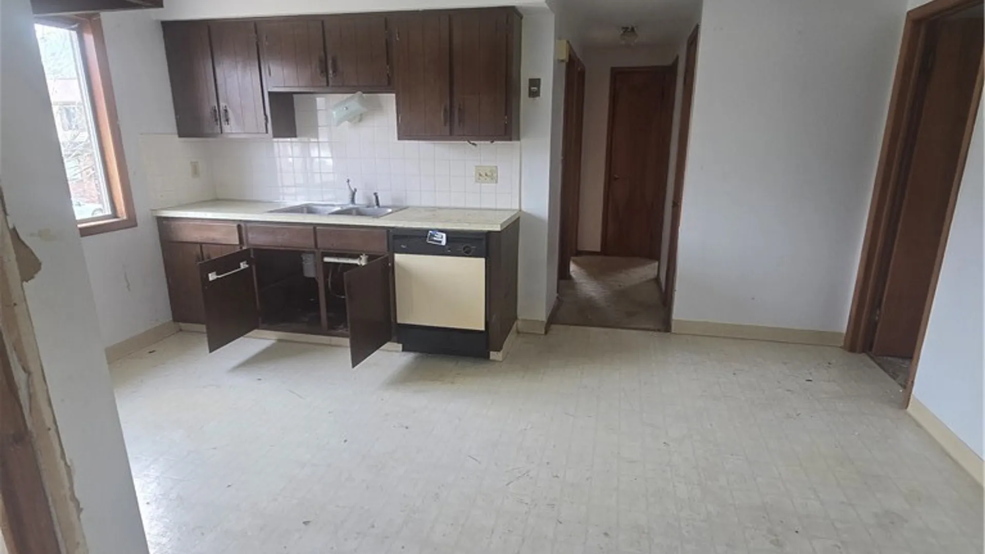 Property at 5741 Berg Road, Orchard Park, NY 14218 9