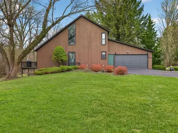 Property at 4425 Belleflower Circle, Onondaga, NY 13215