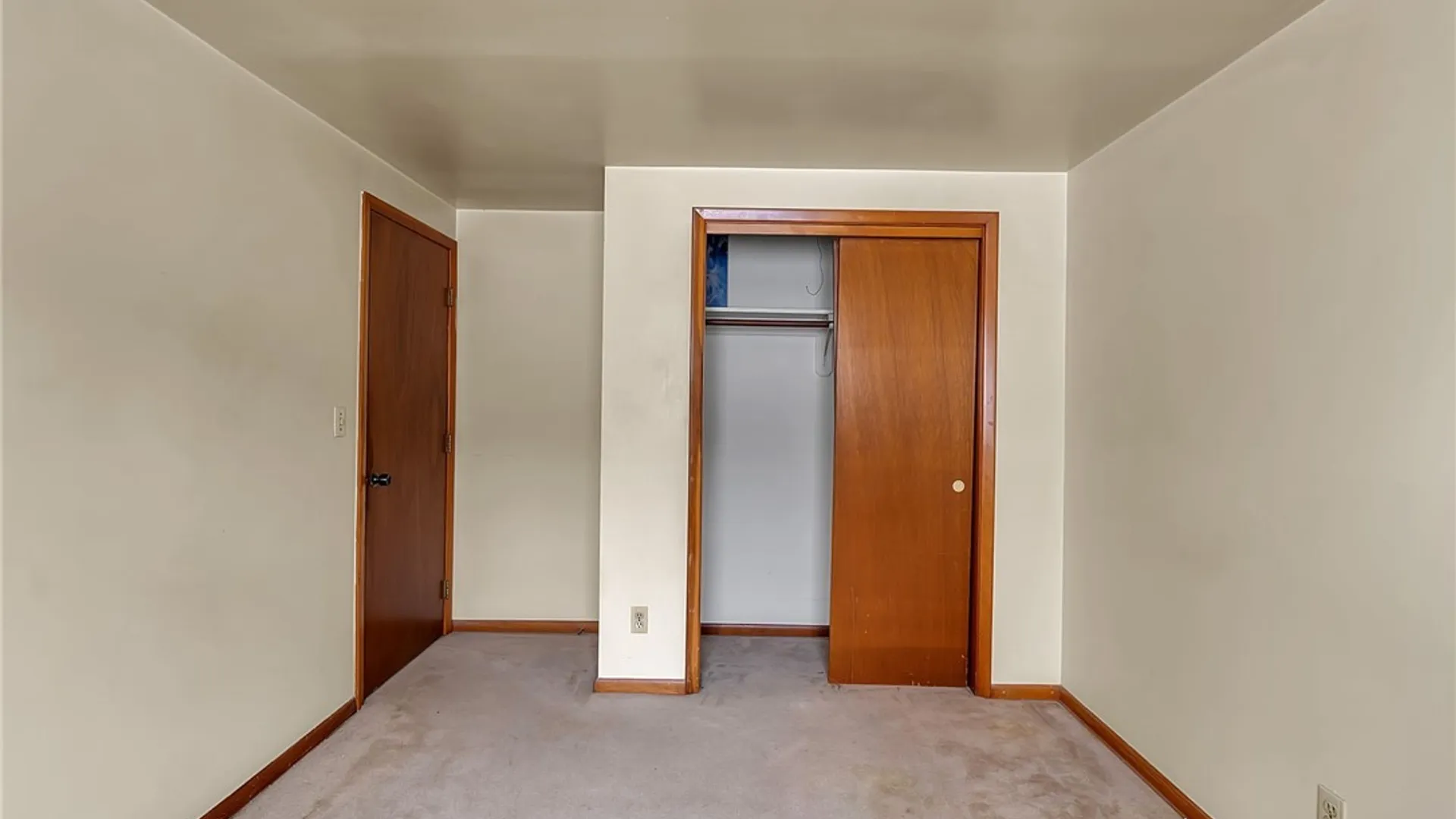 Property at 34 Transit Hill Drive, Cheektowaga, NY 14043 15