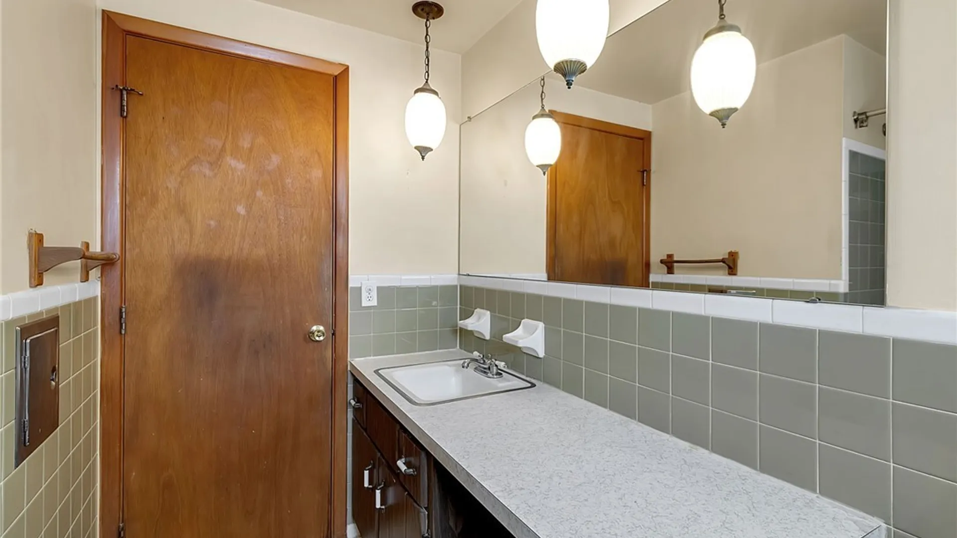 Property at 34 Transit Hill Drive, Cheektowaga, NY 14043 17