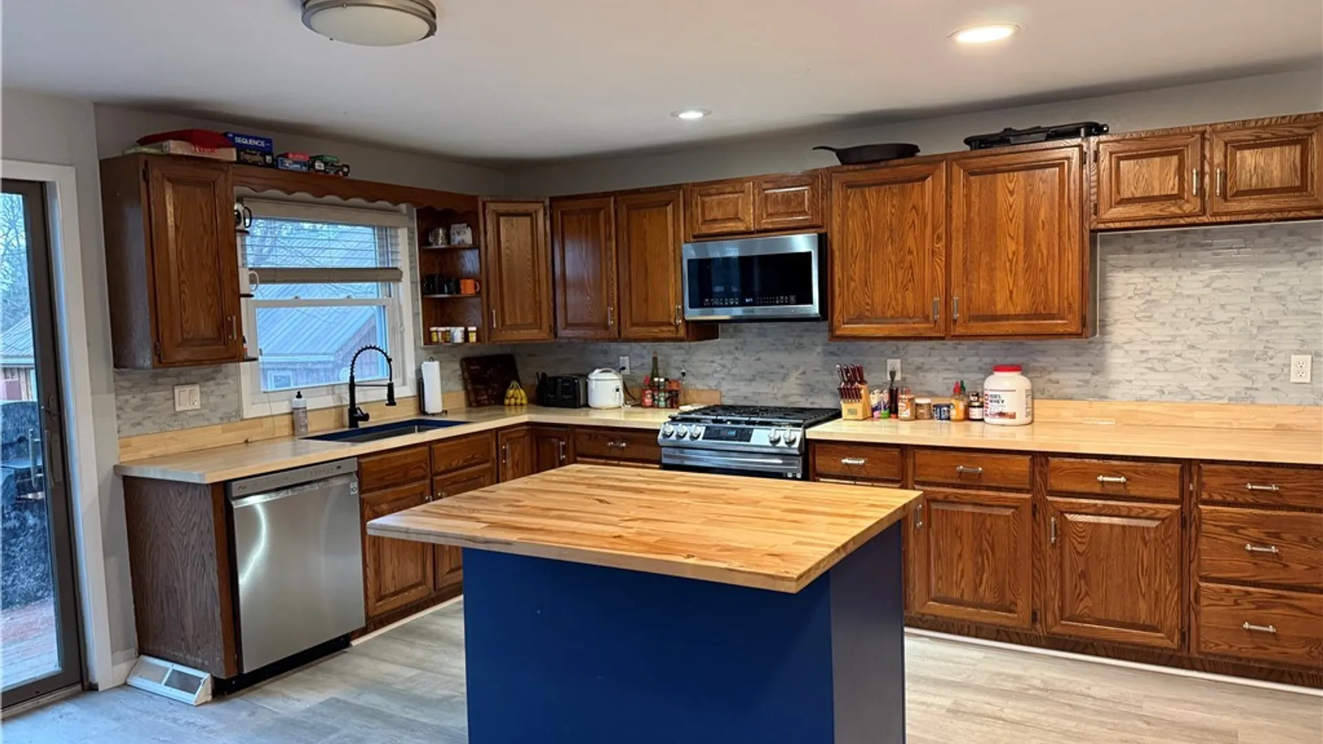 Property at 27317 Five Corners Road, Le Ray, NY 13616 4