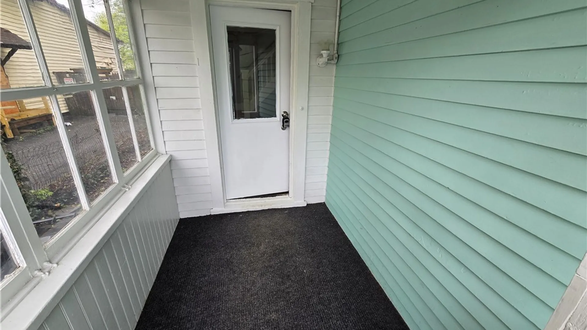 Property at 121 End Drive, Syracuse, NY 13204 3