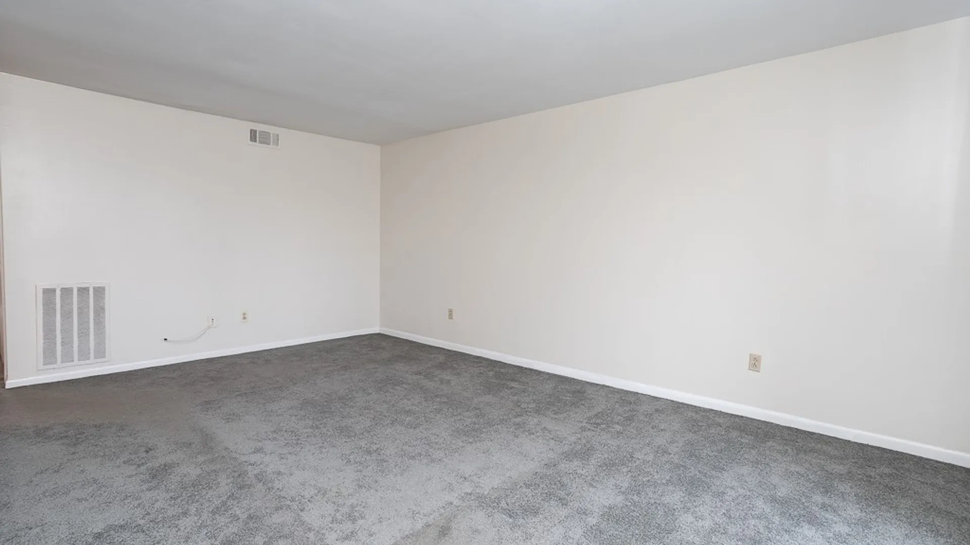 Property at 45 Bee Hunter Court, Amherst, NY 14051 2