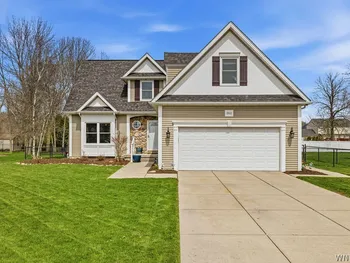 Property at 262 South Lane, Grand Island, NY 14072
