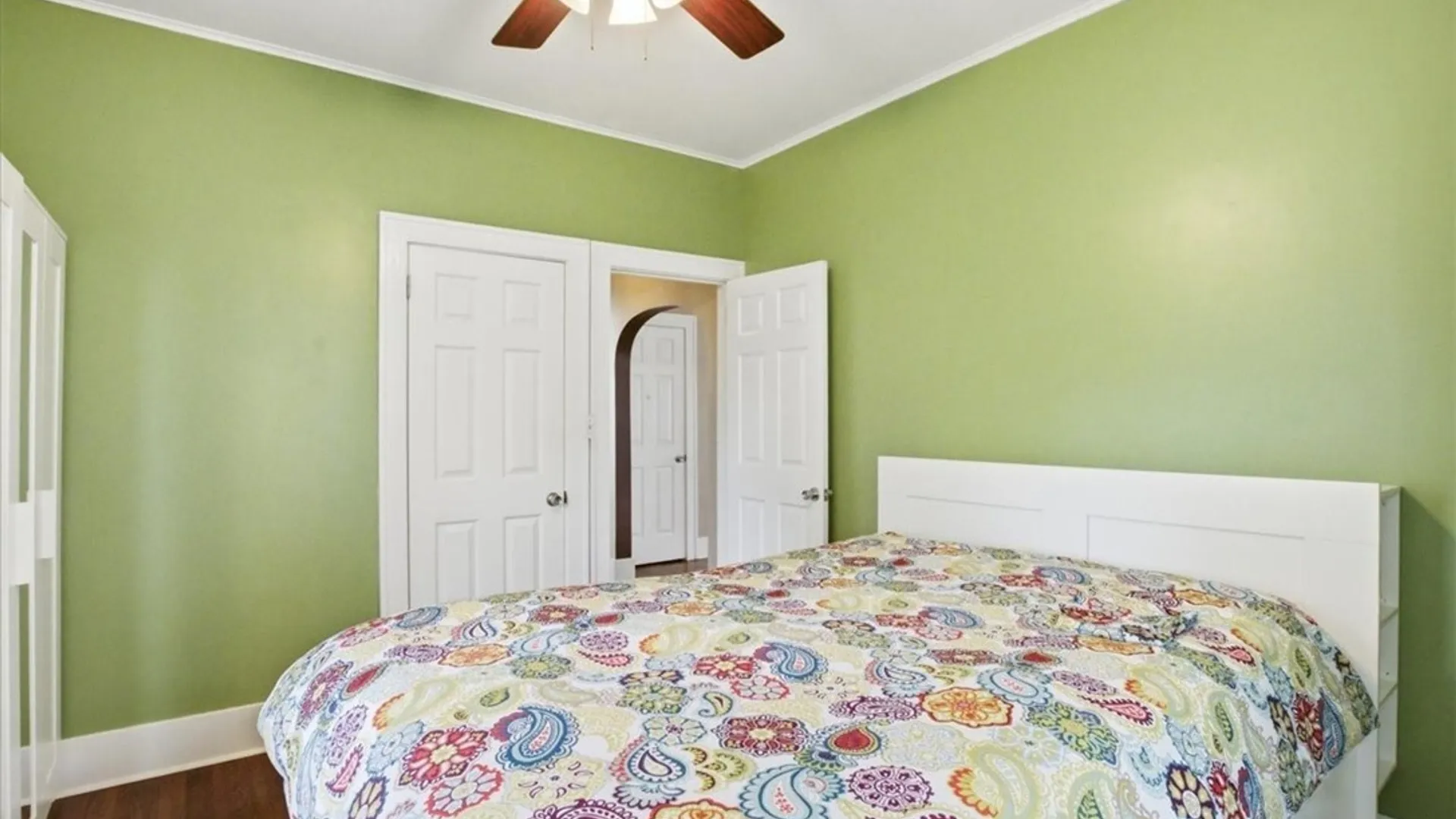 Property at 121 Country Parkway, Amherst, NY 14221 15