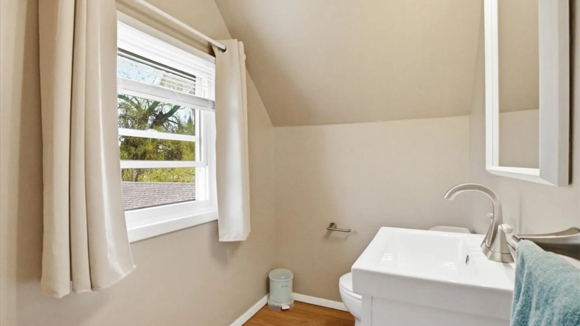 Property at 121 Country Parkway, Amherst, NY 14221 27