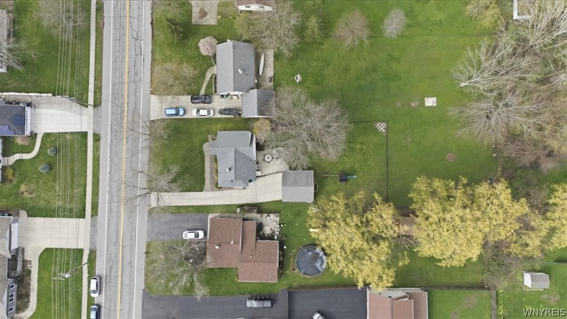 Property at 121 Country Parkway, Amherst, NY 14221 37