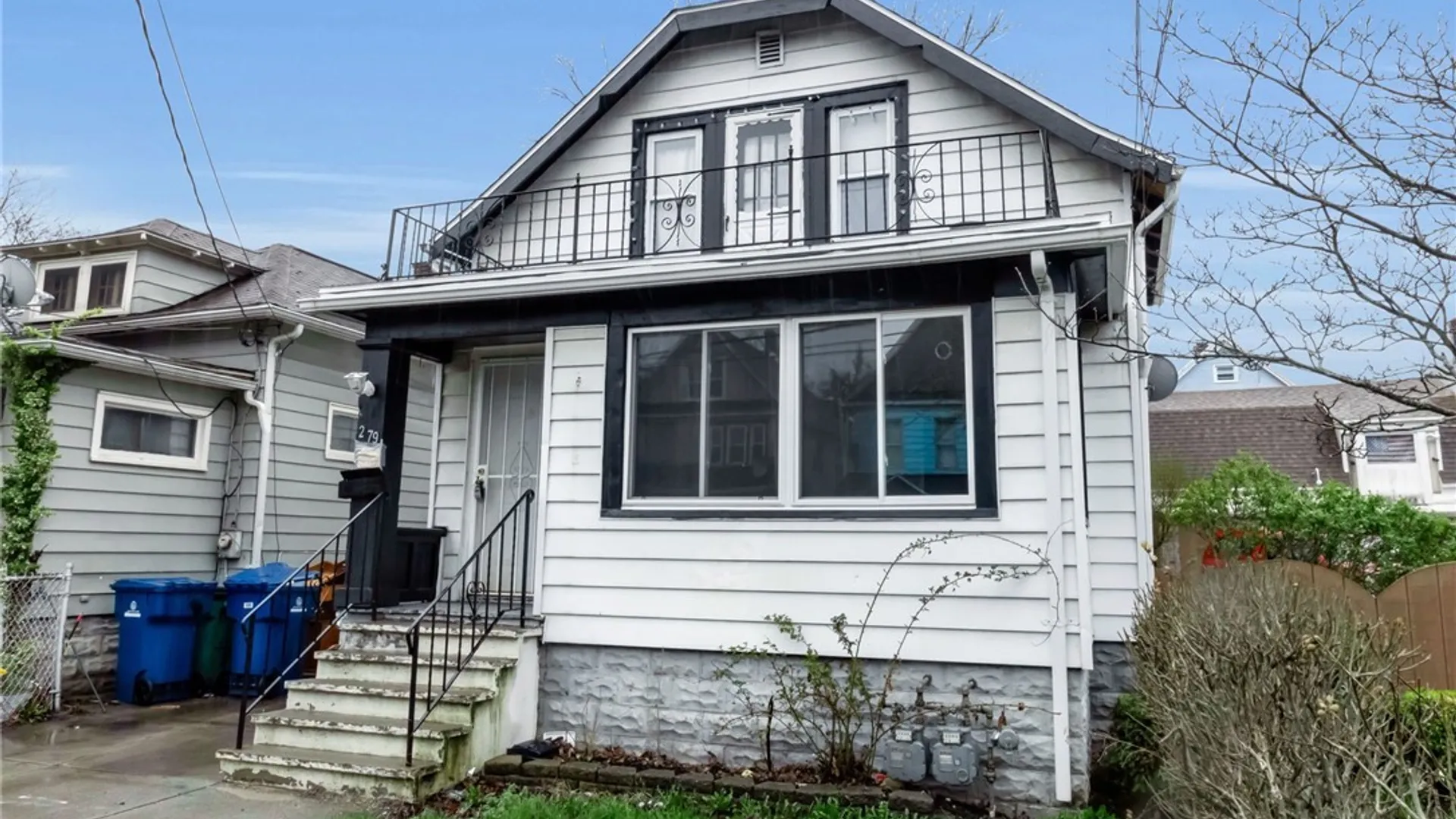 Property at 279 Riverside Avenue, Buffalo, NY 14207 2