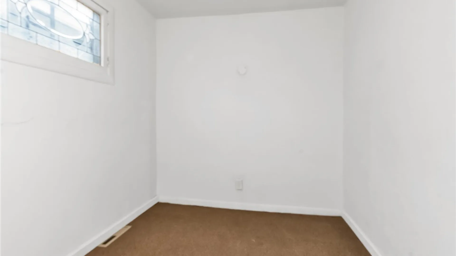 Property at 279 Riverside Avenue, Buffalo, NY 14207 21