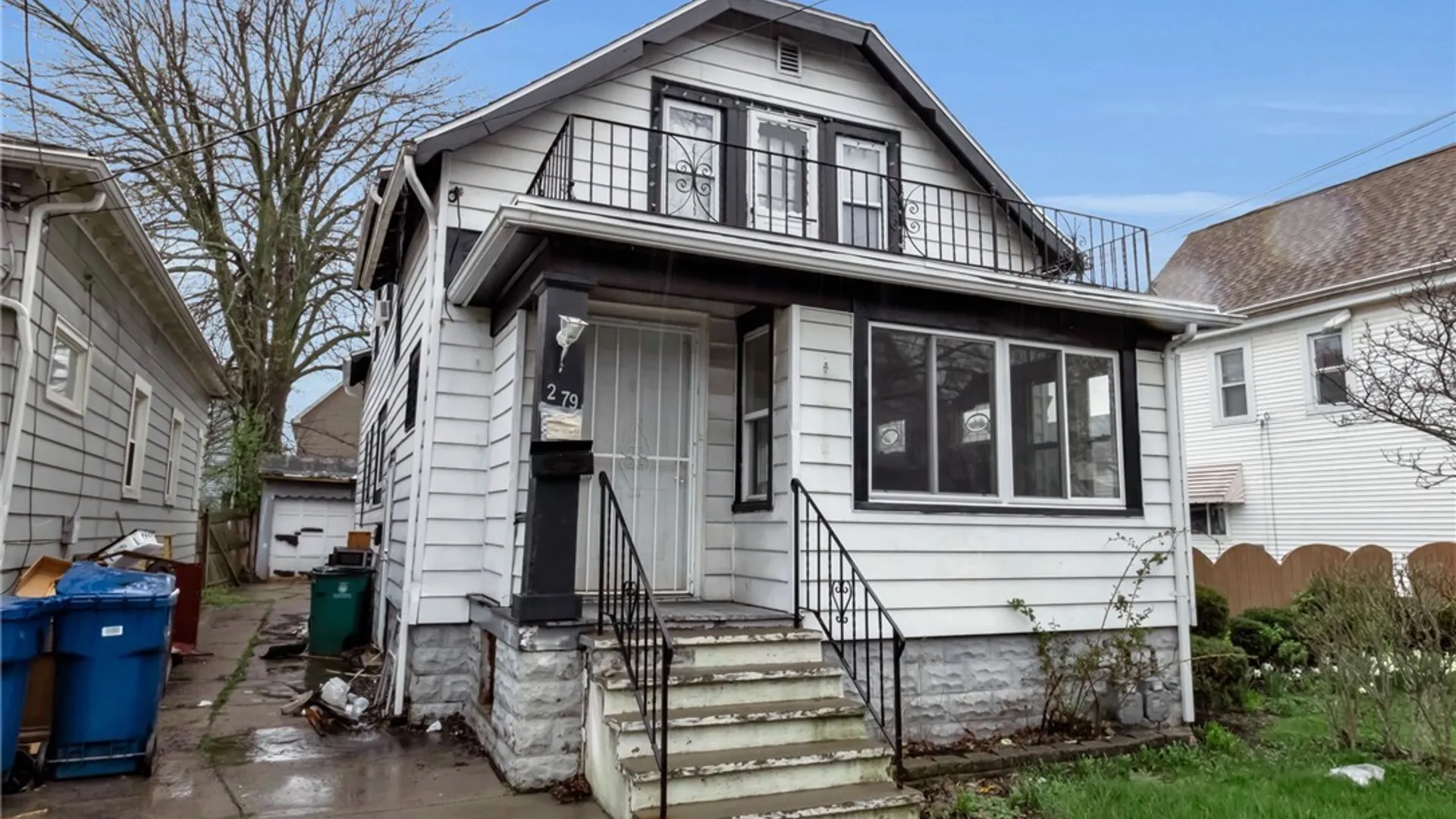 Property at 279 Riverside Avenue, Buffalo, NY 14207 4