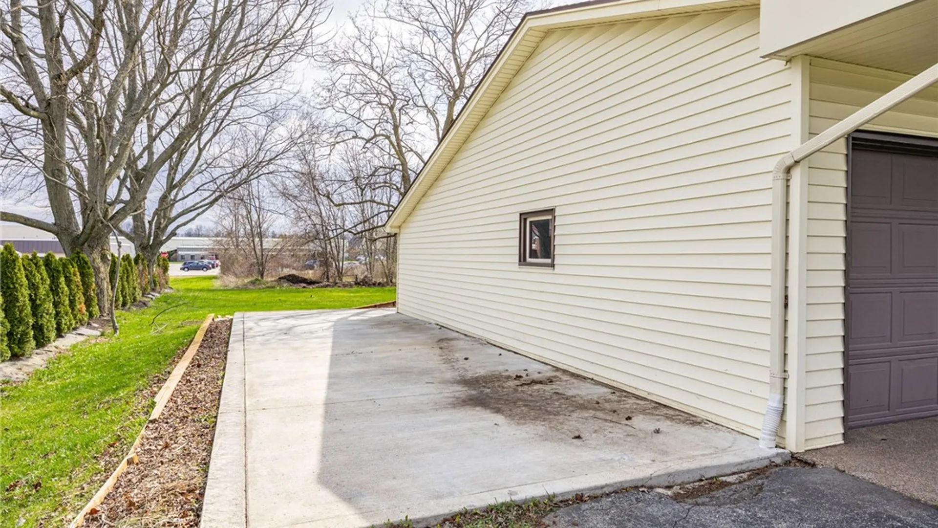 Property at 275 Ogden Center Rd, Ogden, NY 14559 5