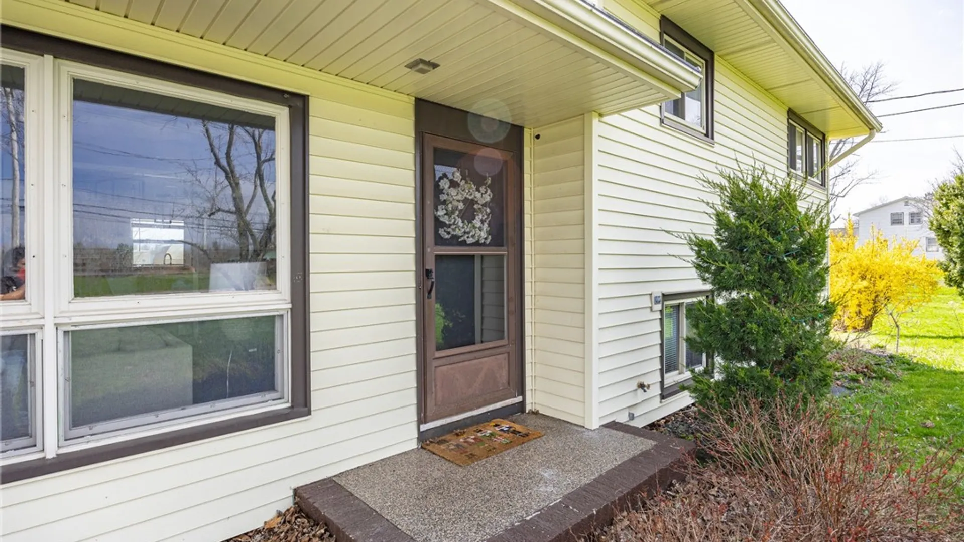 Property at 275 Ogden Center Rd, Ogden, NY 14559 7